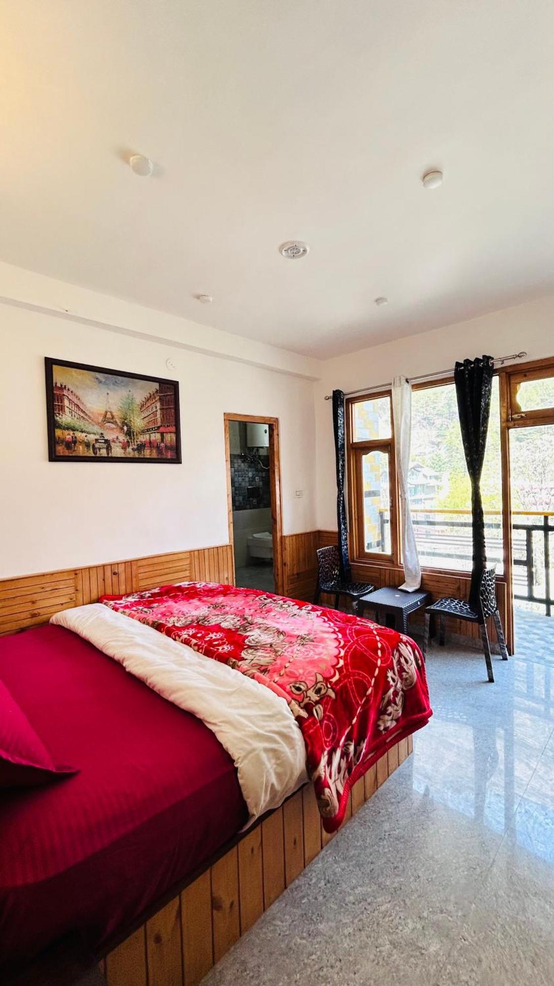 Clovee'S Rooms Dorms And Restro Kasol Exterior foto