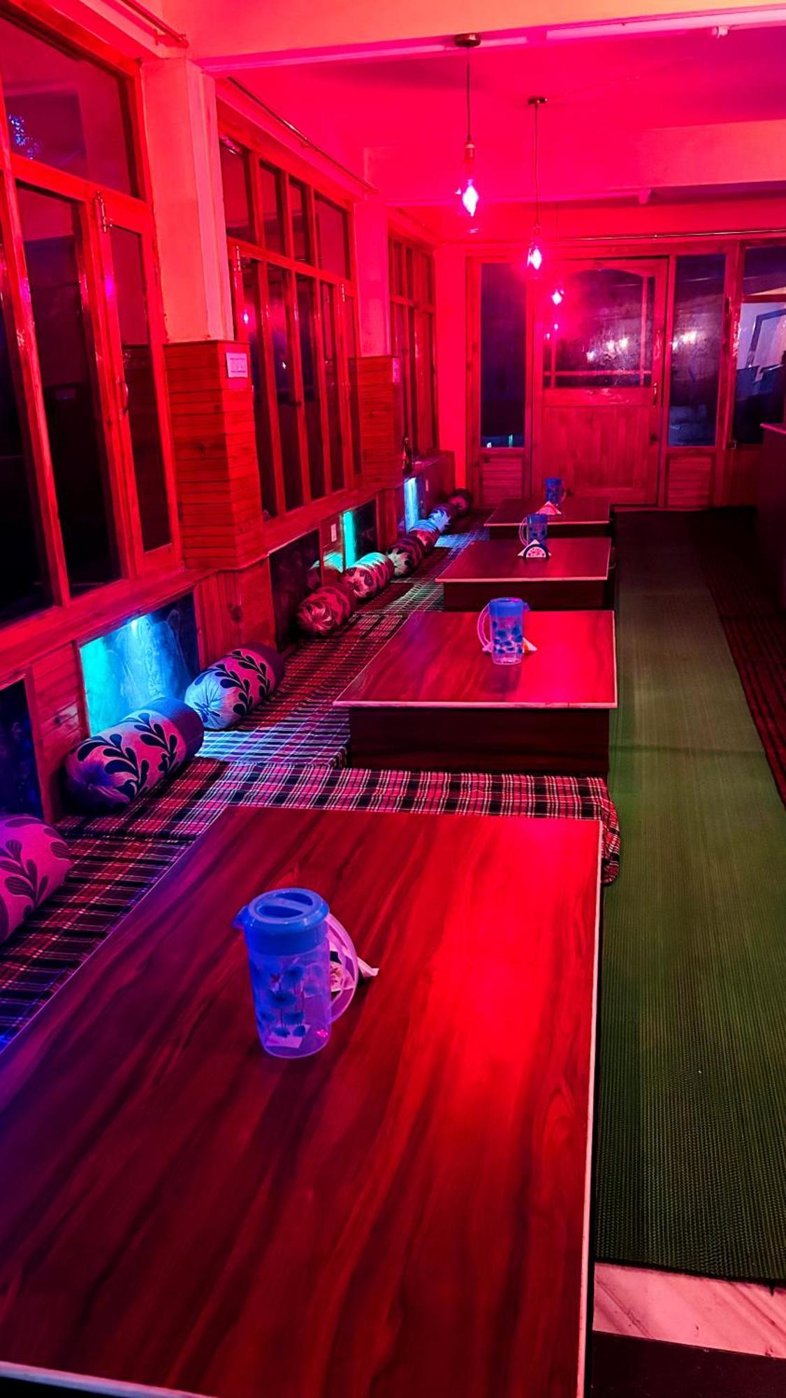 Clovee'S Rooms Dorms And Restro Kasol Exterior foto